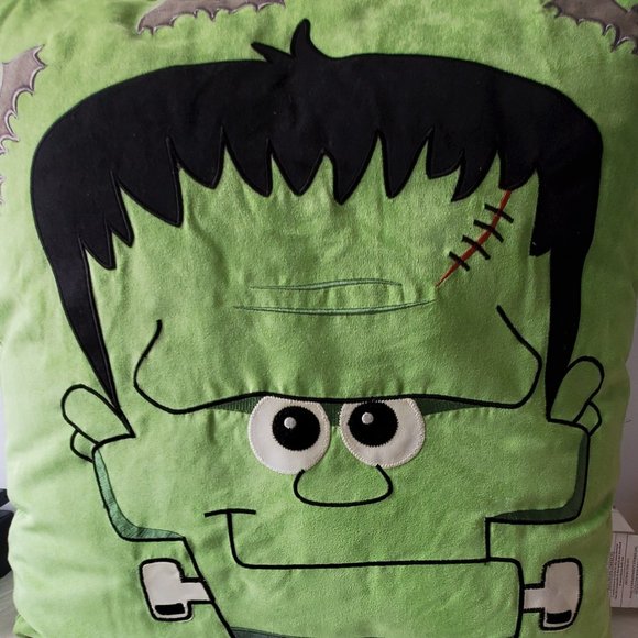 Two Halloween Frankenstein And Spider Hand Towels - Picture 9 of 12